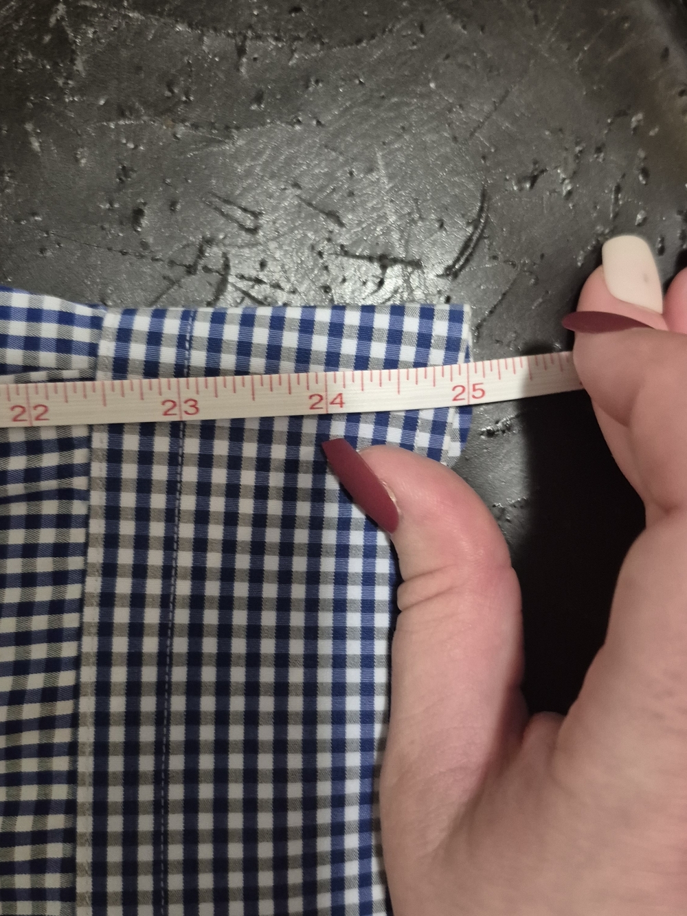 Men's Blue Gingham Button-Down Shirt - Picture 6 of 7